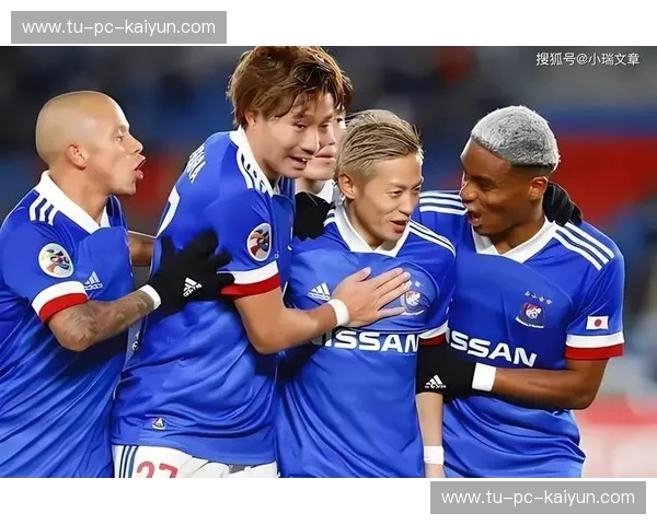 绿意盎然的梦想碰撞：冈山绿雉与东京的绿茵对决